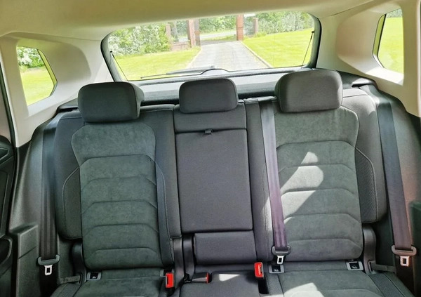 Volkswagen Tiguan cena 99000 przebieg: 78000, rok produkcji 2018 z Sława małe 254